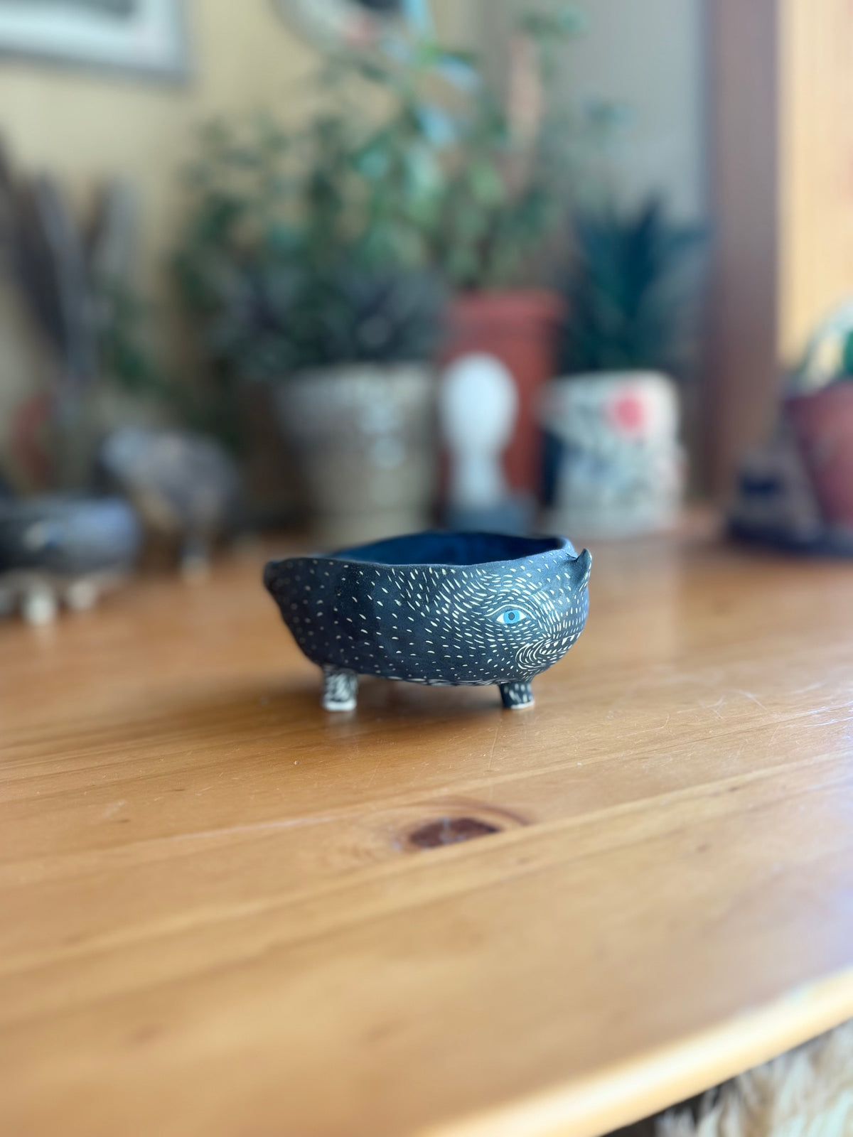 Weird whale creature salt bowl