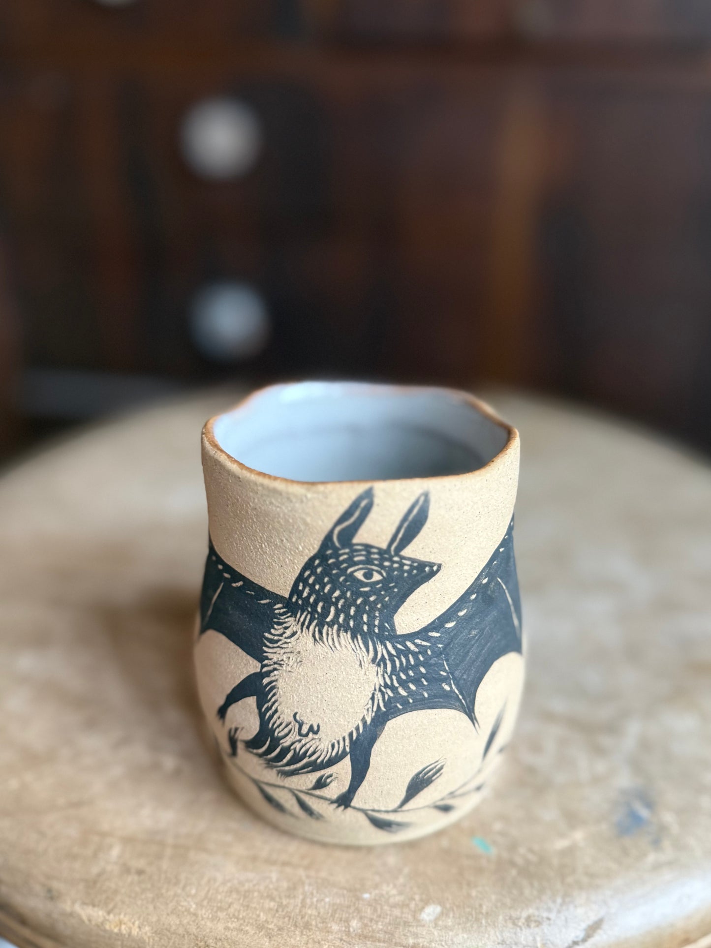 Boy bat with a wiggly rim