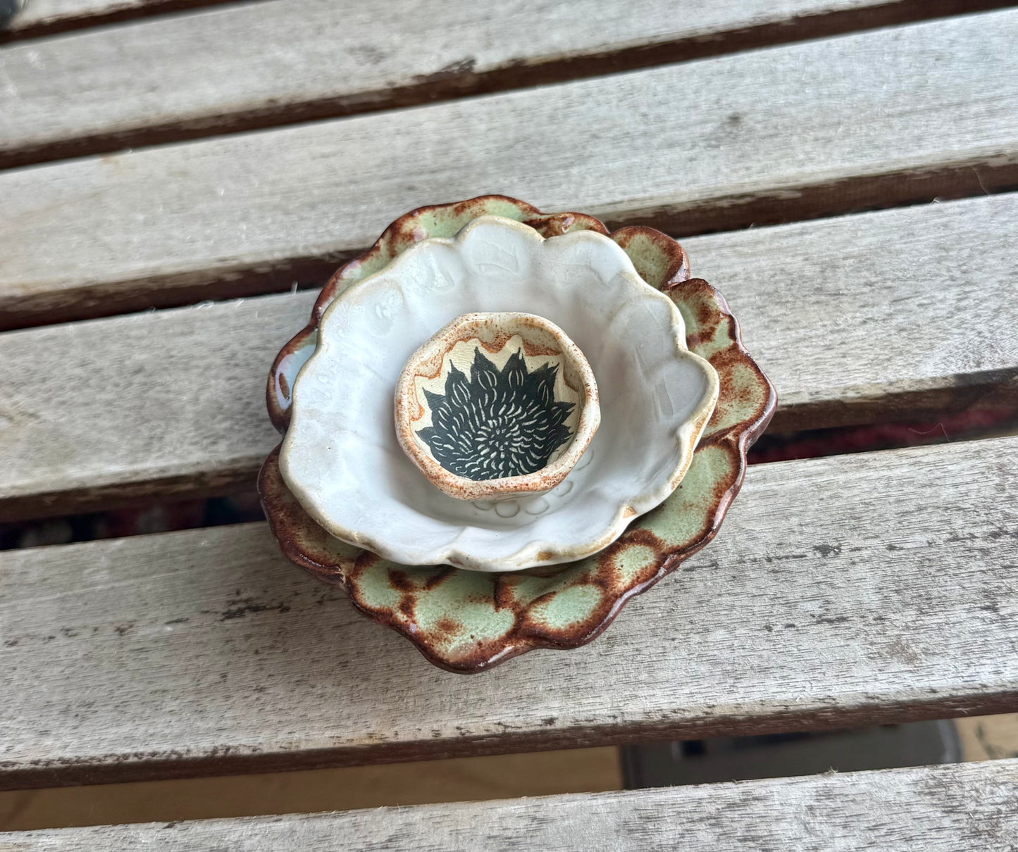 Flower stacker bowl set