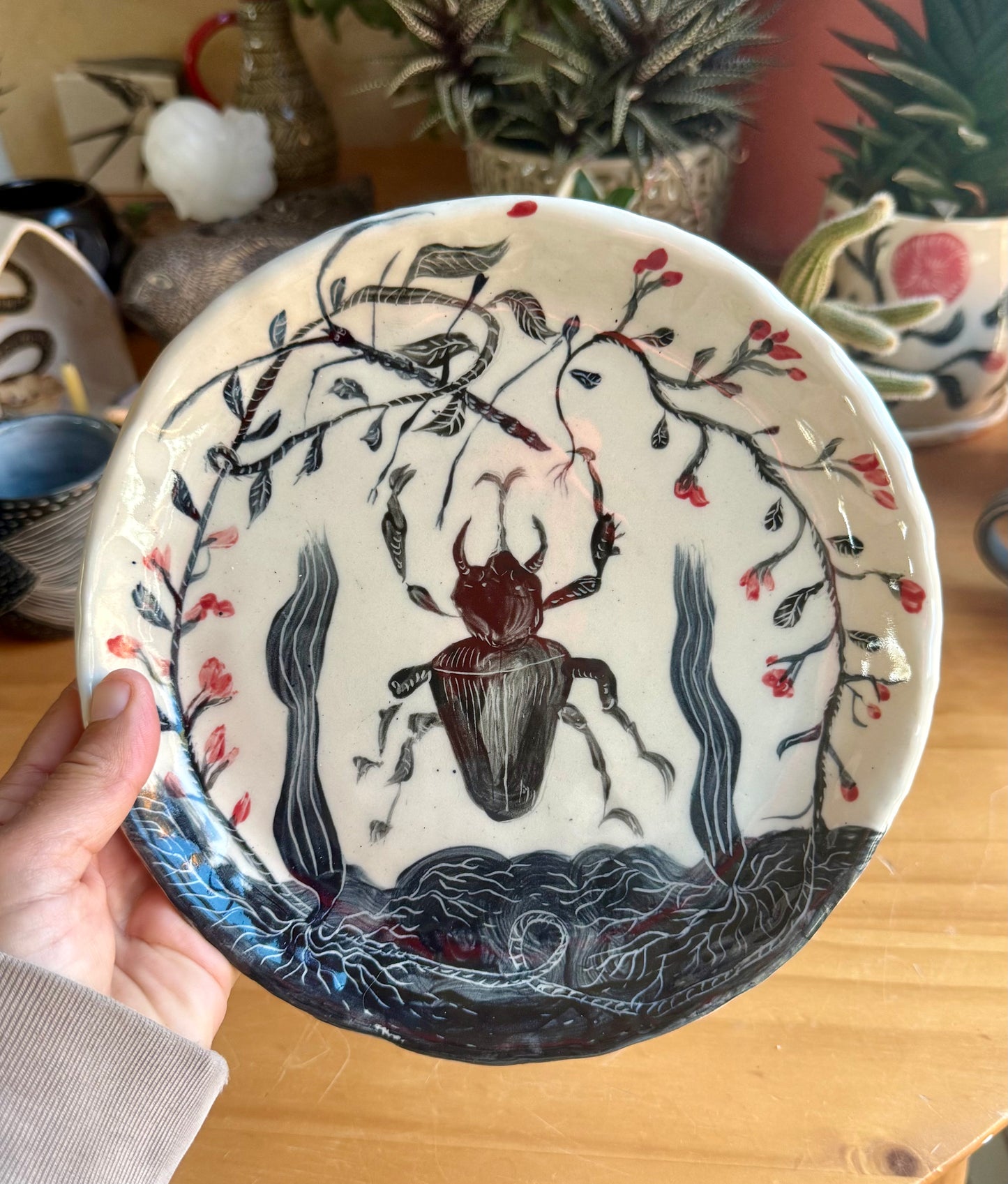 Garden beetle plate