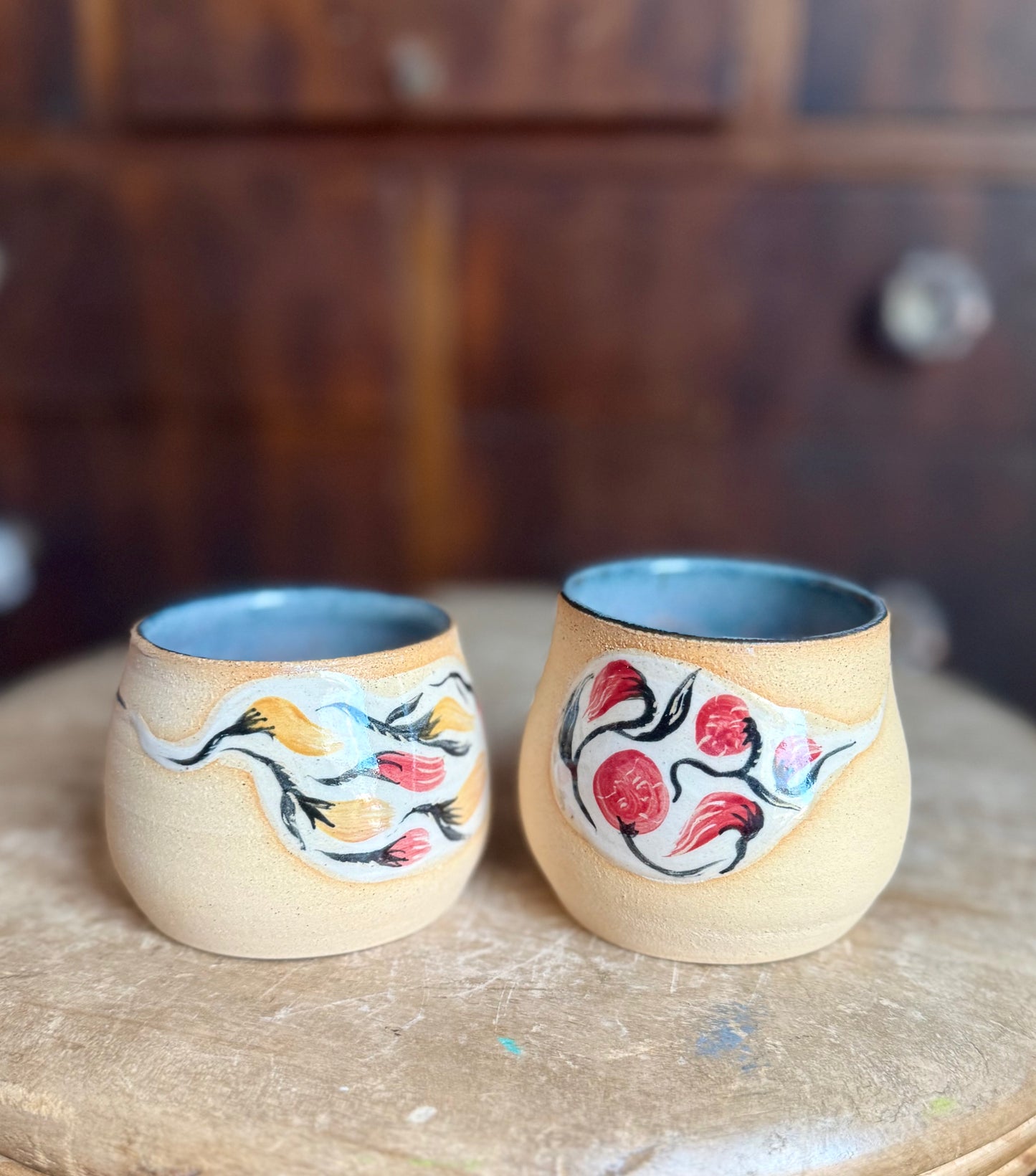Pair o hummingbirds